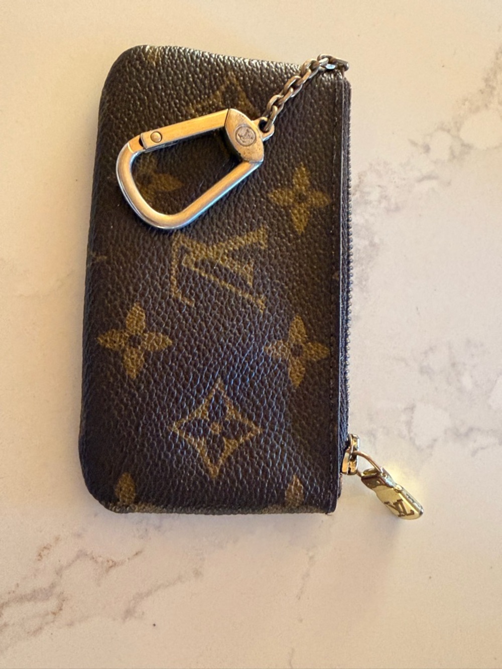 Louis Vuitton Brown Leather Small Leather Good with Gold-Tone Zipper - Picture 2 of 4